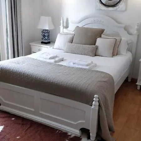 Casa Birre Guesthouse Guest house Cascais
