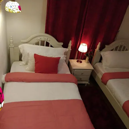Casa Birre Guesthouse Guest house Cascais