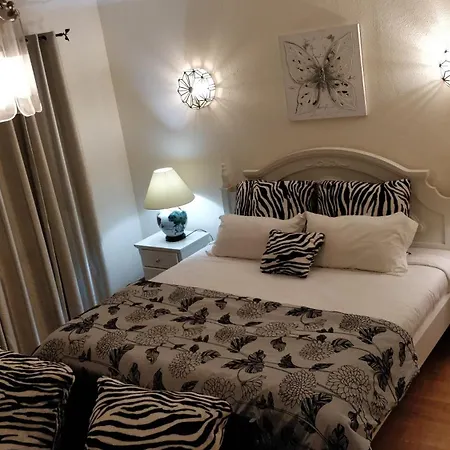 Casa Birre Guesthouse Guest house Cascais